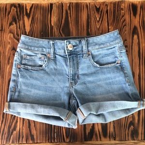 American Eagle cuffed midi shorts size 4